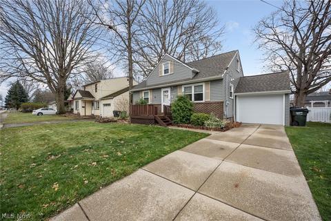 30040 Thomas St, Willowick, OH 44095 photo 2