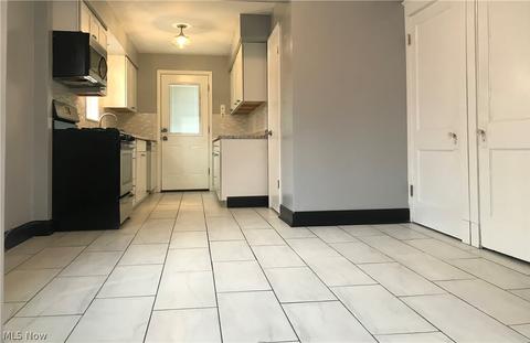 362 E 8th St, Salem, OH 44460 photo 7