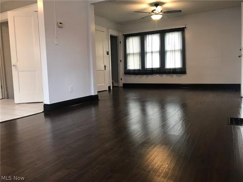 362 E 8th St, Salem, OH 44460 photo 4