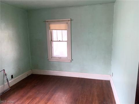 639 Ranney St, Akron, OH 44310 photo 8