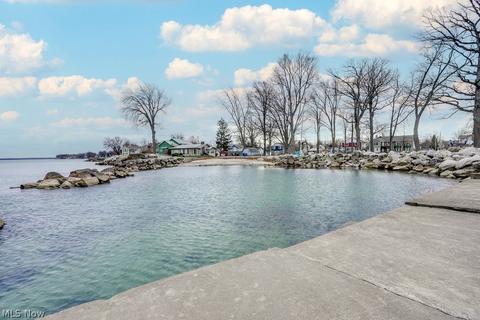2014 Shore Dr, Huron, OH 44839 photo 4