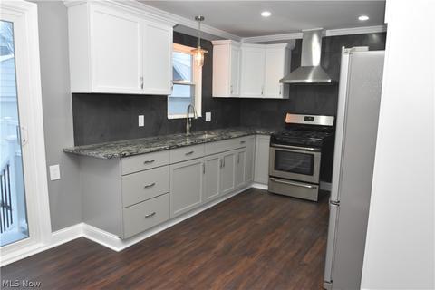 103 Grimm Heights Ave, Struthers, OH 44471 photo 7