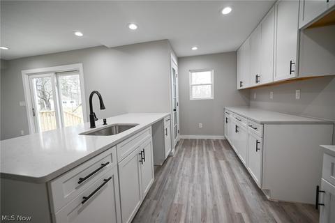2737 E Sprague Rd, Seven Hills, OH 44131 photo 14