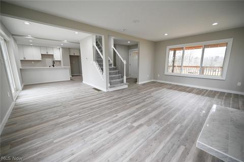 2737 E Sprague Rd, Seven Hills, OH 44131 photo 11