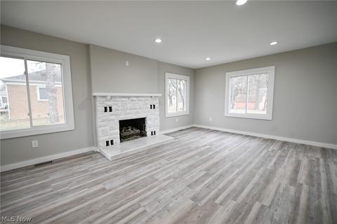 2737 E Sprague Rd, Seven Hills, OH 44131 photo 9