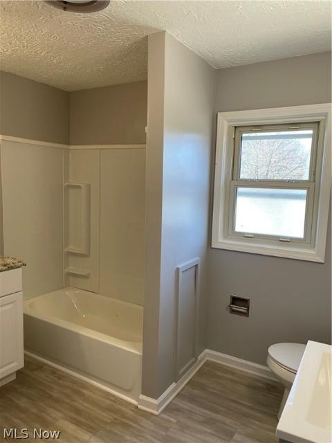 115 E Mapledale Ave, Akron, OH 44301 photo 14