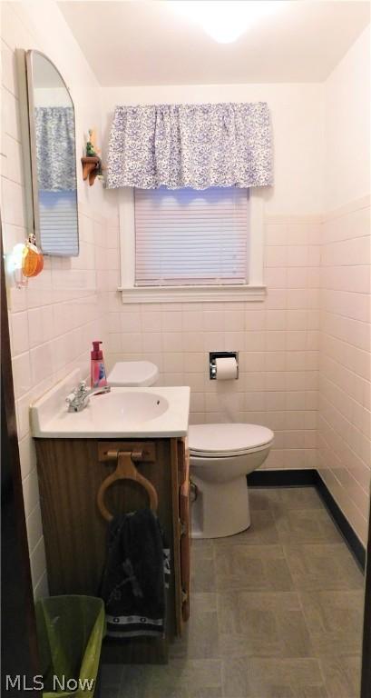 809 W 3rd St, Niles, OH 44446 photo 13