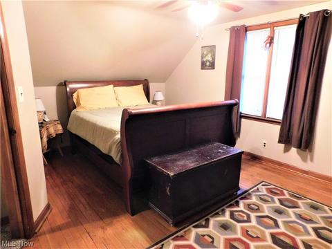 809 W 3rd St, Niles, OH 44446 photo 24