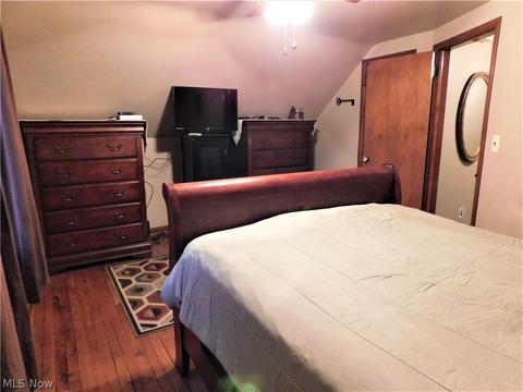 809 W 3rd St, Niles, OH 44446 photo 25