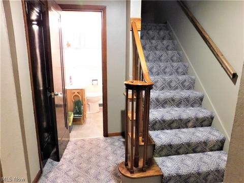 809 W 3rd St, Niles, OH 44446 photo 12