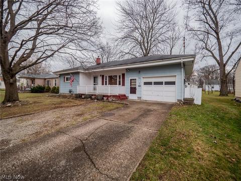 543 Eastern Heights Blvd, Elyria, OH 44035 photo 3