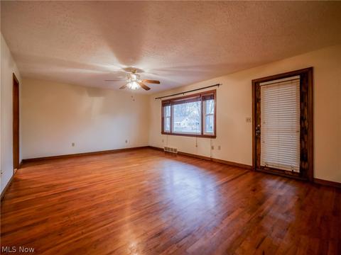543 Eastern Heights Blvd, Elyria, OH 44035 photo 16