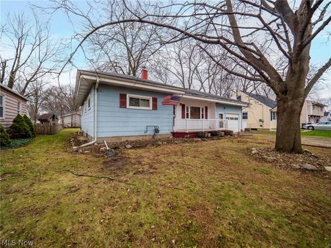 543 Eastern Heights Blvd, Elyria, OH 44035 photo 6