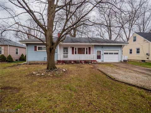 543 Eastern Heights Blvd, Elyria, OH 44035 photo 1