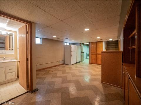 543 Eastern Heights Blvd, Elyria, OH 44035 photo 23