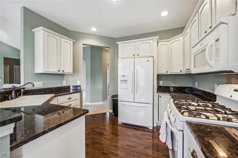 5496 Marshview Ln, Mentor, OH 44060 photo 7
