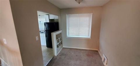 20507 Libby Rd, Maple Heights, OH 44137 photo 6