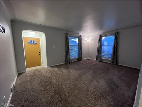 203 Creed St, Struthers, OH 44471 photo 5