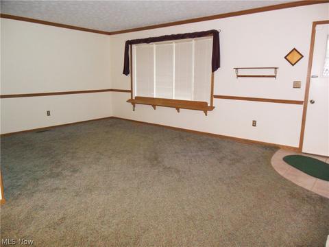 2178 Compton St, Madison, OH 44057 photo 3