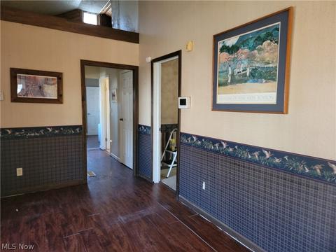 679 Ranney St, Akron, OH 44310 photo 2