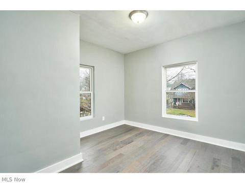198 E Brookside Ave, Akron, OH 44301 photo 11
