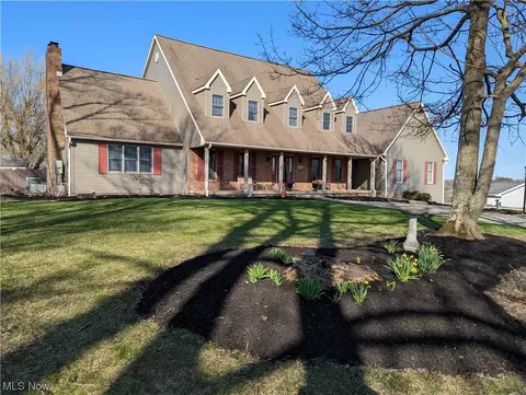 47677 Watson Rd, Saint Clairsville, OH 43950