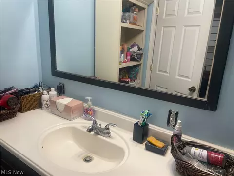 402 Park Ave, Williamstown, WV 26187 photo 13