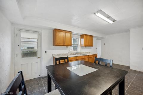 885 E 248th St, Euclid, OH 44123 photo 14