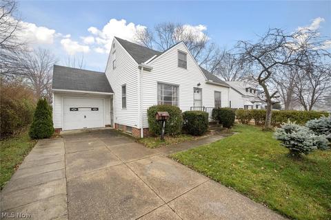 885 E 248th St, Euclid, OH 44123 photo 2