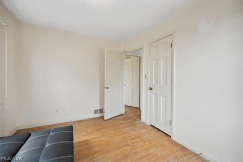 885 E 248th St, Euclid, OH 44123 photo 18