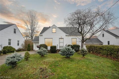 885 E 248th St, Euclid, OH 44123 photo 1