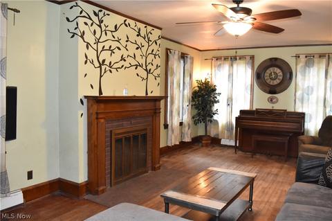 341 W 43rd St, Ashtabula, OH 44004 photo 7