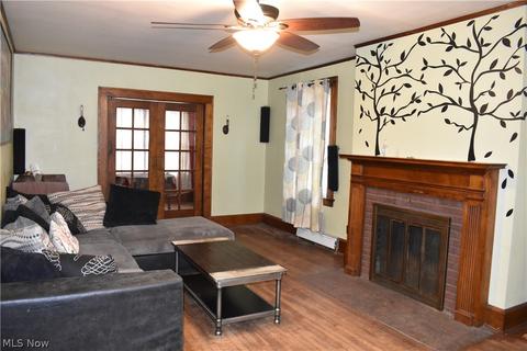 341 W 43rd St, Ashtabula, OH 44004 photo 6