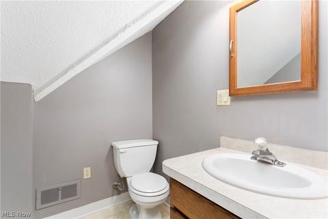 372 Ohio St, Elyria, OH 44035 photo 21