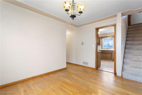 372 Ohio St, Elyria, OH 44035 photo 7