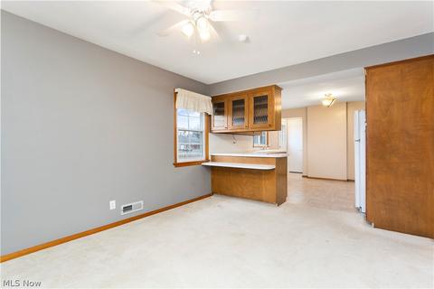 372 Ohio St, Elyria, OH 44035 photo 13