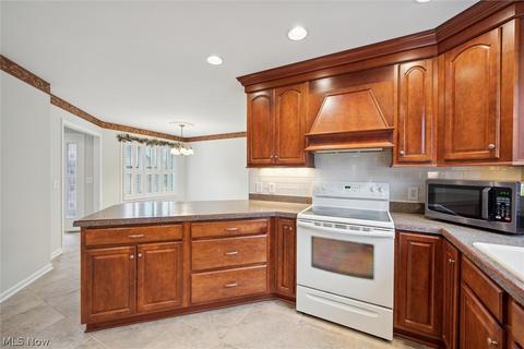 2595 River Downs, Stow, OH 44224 photo 19
