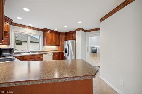 2595 River Downs, Stow, OH 44224 photo 16