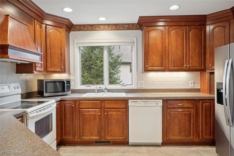 2595 River Downs, Stow, OH 44224 photo 17