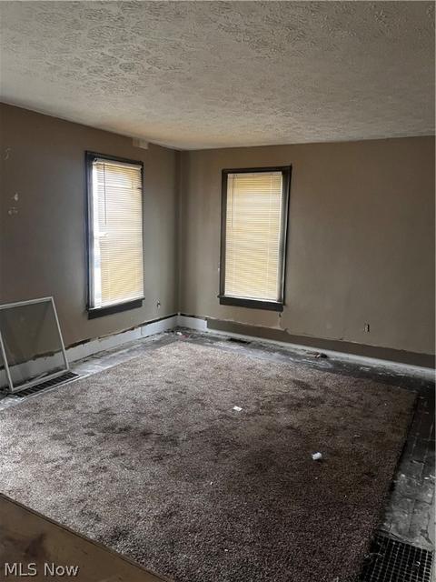 786 E 14th St, Ashtabula, OH 44004 photo 5