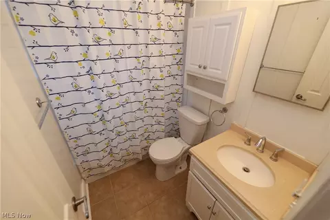 632 E 300th St, Willowick, OH 44095 photo 15