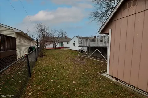 632 E 300th St, Willowick, OH 44095 photo 30