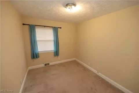 632 E 300th St, Willowick, OH 44095 photo 20