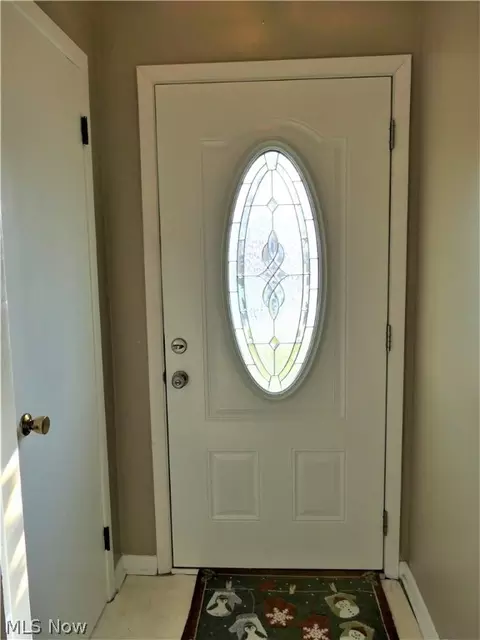 29943 Robert St, Wickliffe, OH 44092 photo 5