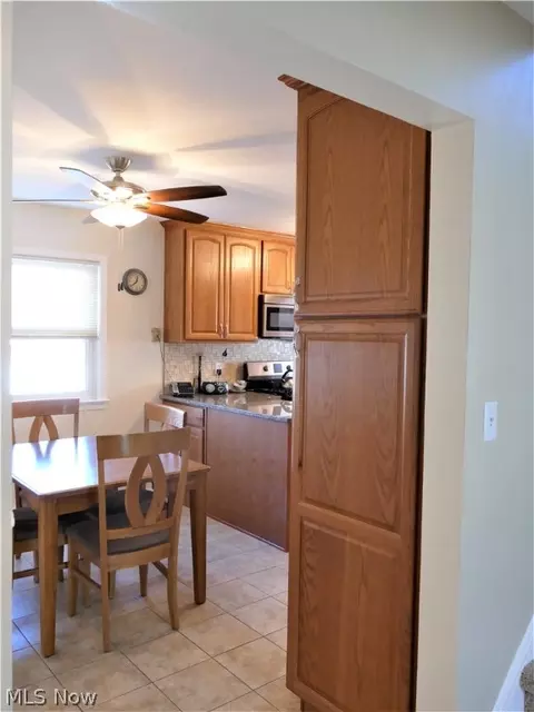29943 Robert St, Wickliffe, OH 44092 photo 16