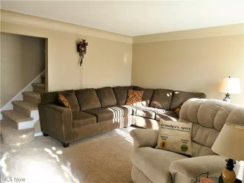 29943 Robert St, Wickliffe, OH 44092 photo 7