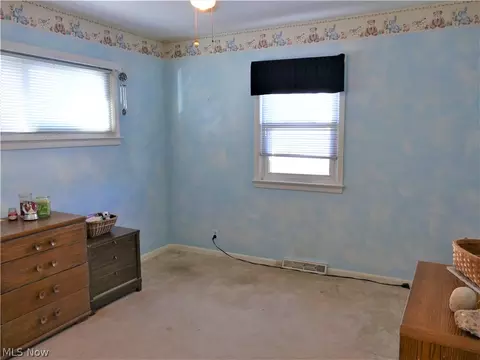 29943 Robert St, Wickliffe, OH 44092 photo 12