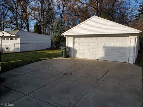 24861 Devoe Ave, Euclid, OH 44123 photo 24