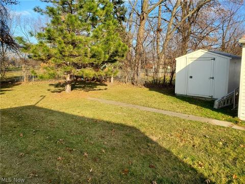 24861 Devoe Ave, Euclid, OH 44123 photo 21
