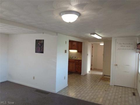 4807 Kain Ave, Ashtabula, OH 44004 photo 2